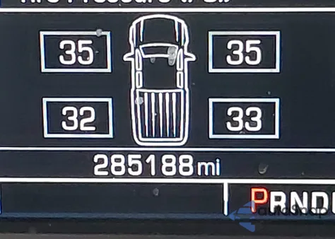 2014 Chevrolet Silverado 1500 1Lt z USA, uszkodzony, nr VIN 3GCPCREC9EG252488